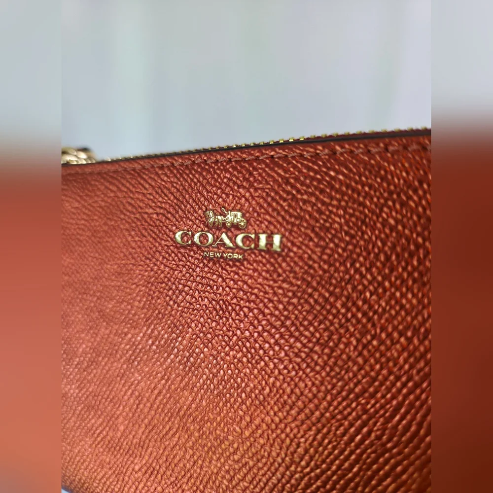 Coach Leather Wristlet Corner Zip Metallic Red Cherry Maroon Rust Wallet Clutch - Picture 6 of 10